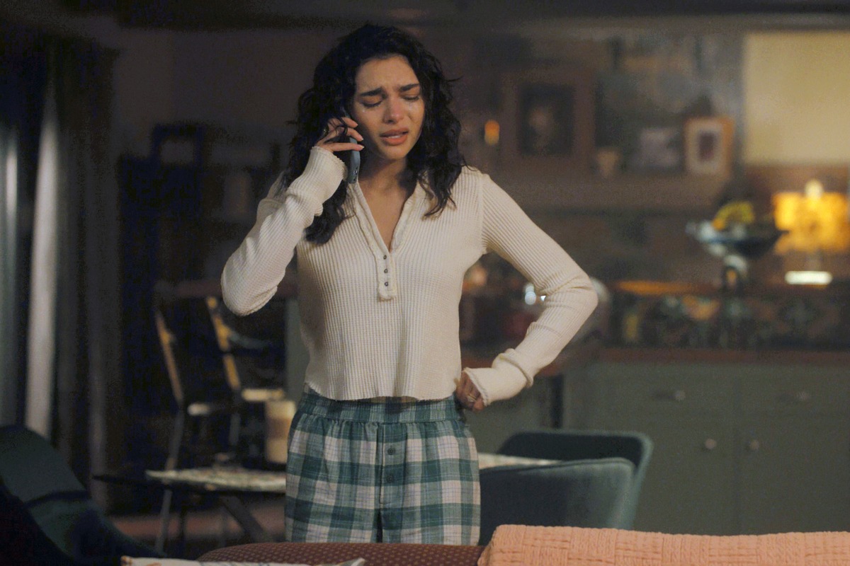 Ariana Medina's green check shorts on Landman