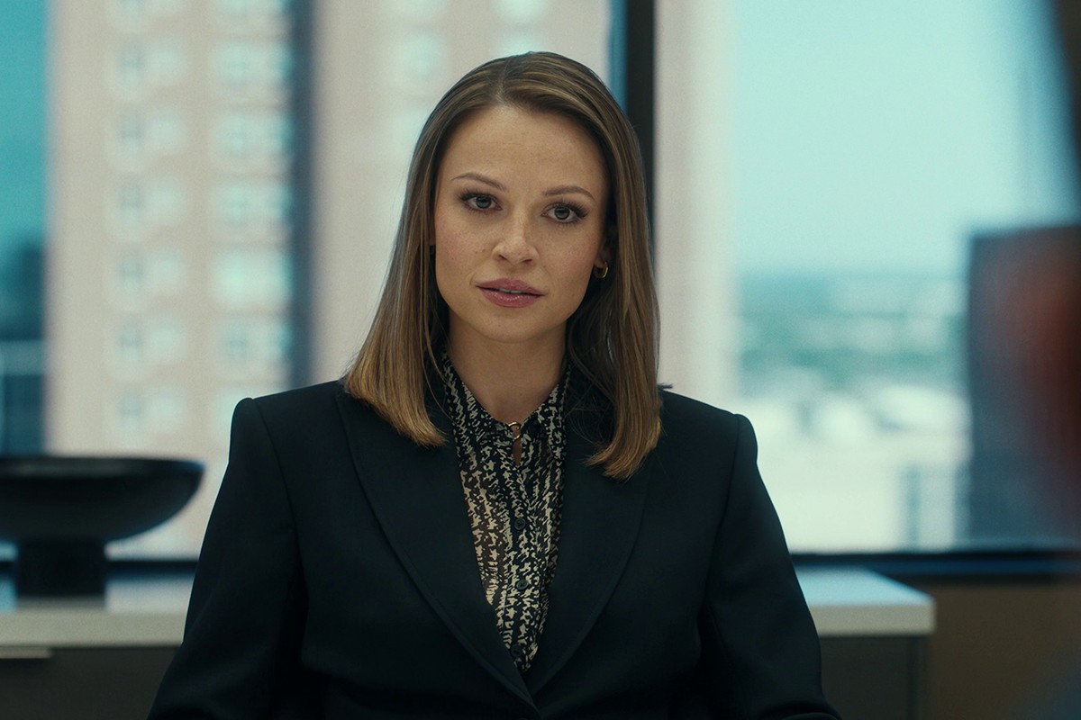 Landman Season 2 Rebecca Falcone Black Swarovski Sunglasses